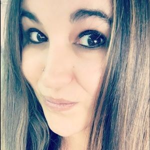 Meet your Posher, Tabitha